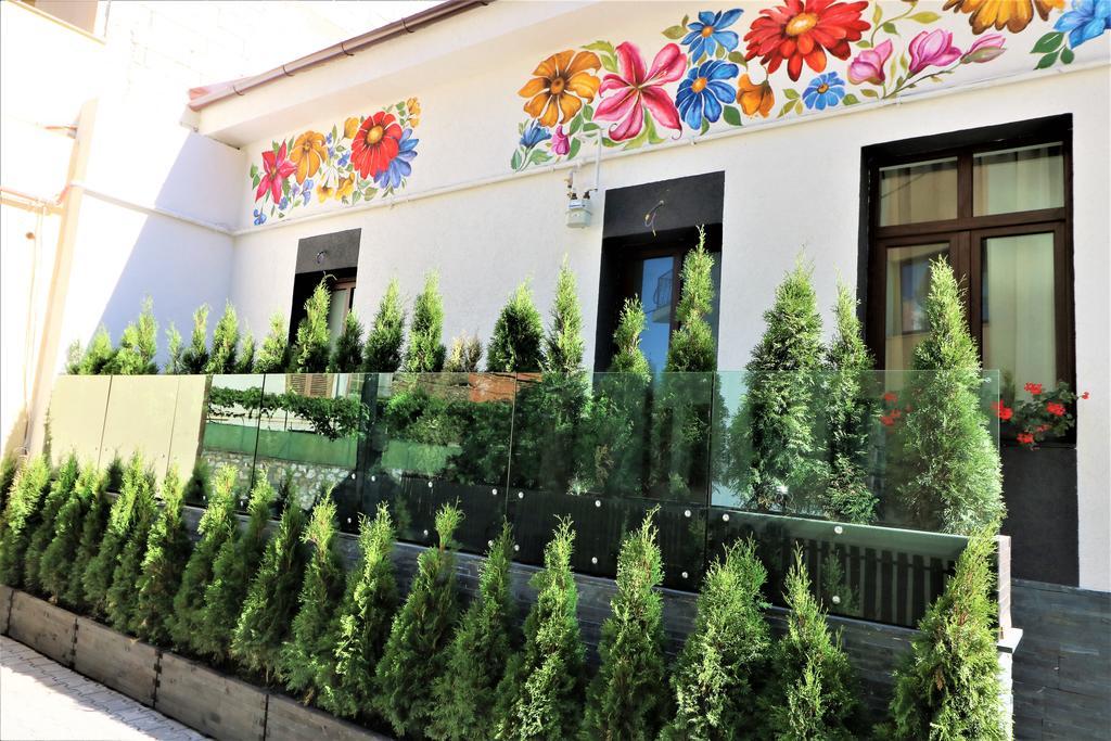 Flowers House סיביו מראה חיצוני תמונה