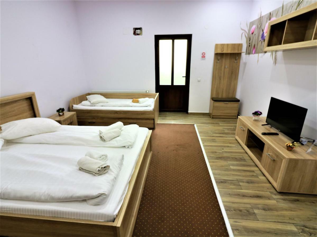 Flowers House סיביו מראה חיצוני תמונה