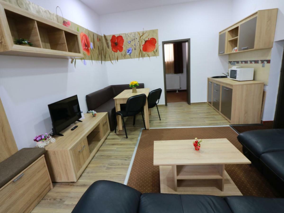 Flowers House סיביו מראה חיצוני תמונה