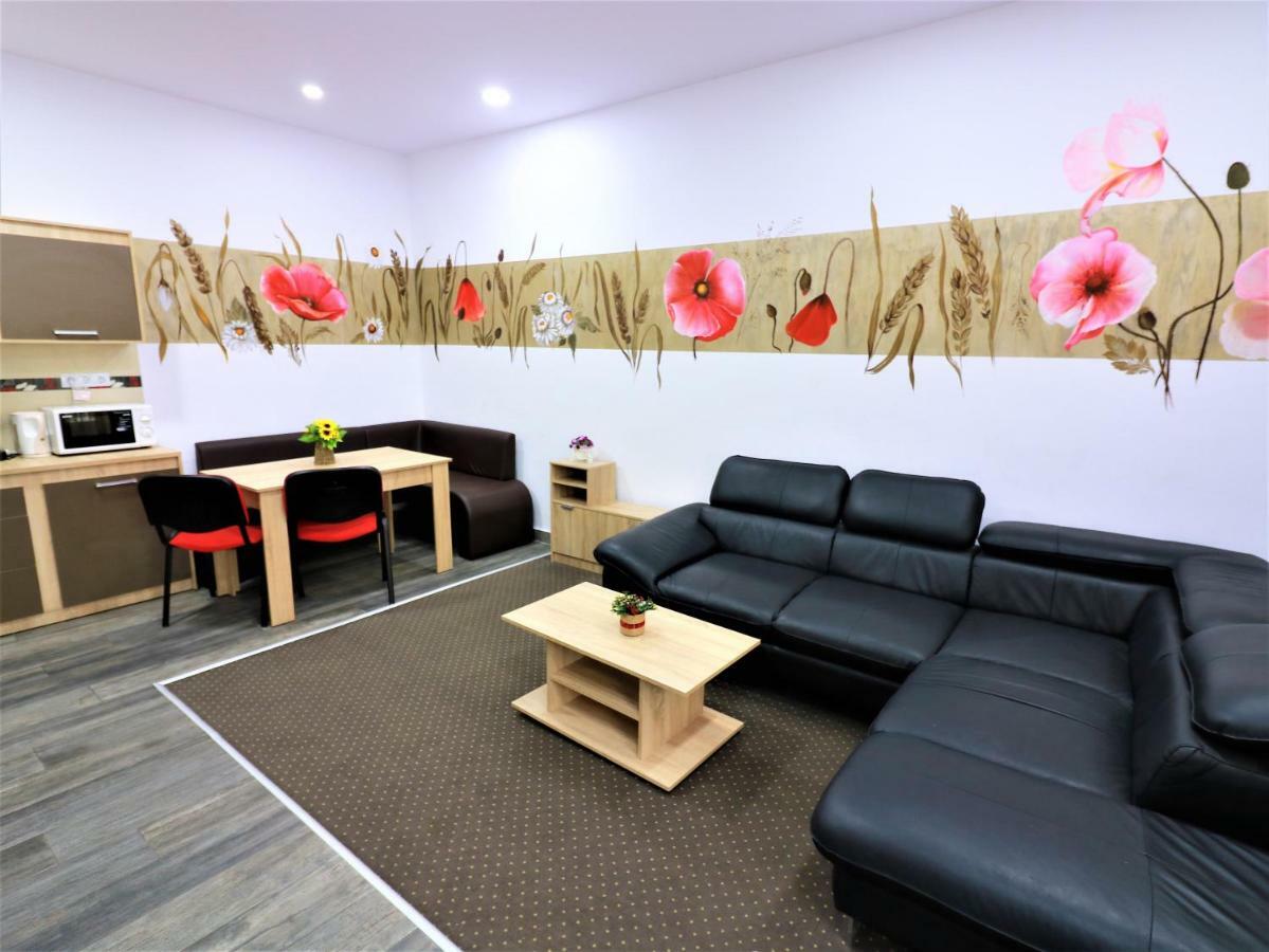 Flowers House סיביו מראה חיצוני תמונה