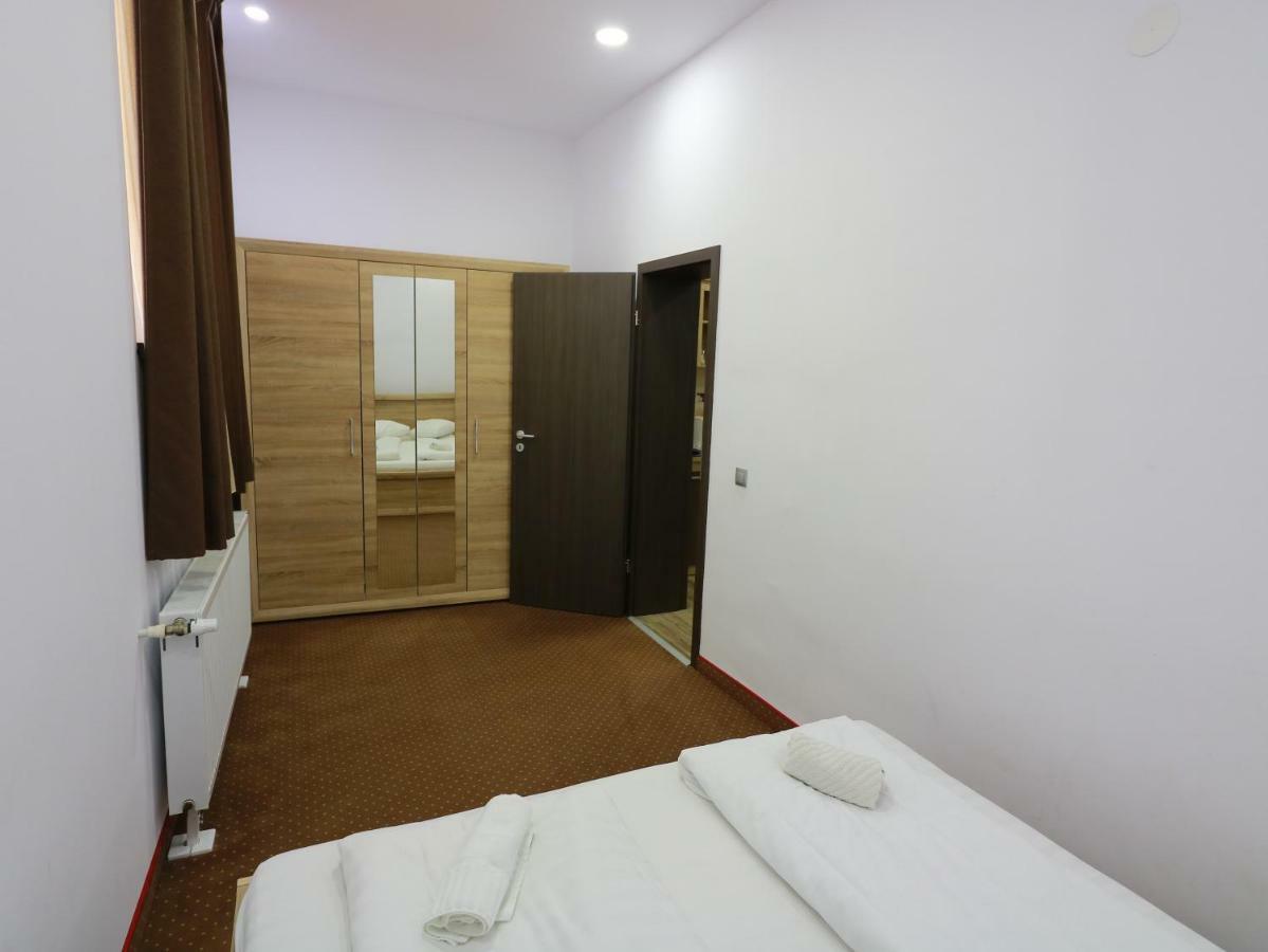 Flowers House סיביו מראה חיצוני תמונה